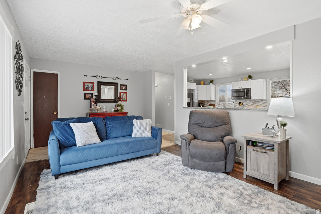 3847 S WESTGATE CIR Magna, UT 84044