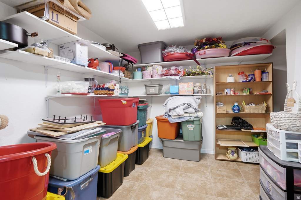 3847 S WESTGATE CIR Magna, UT 84044