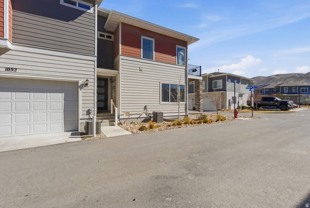 1048 W AZUL MEADOWS WAY Bluffdale, UT 84065