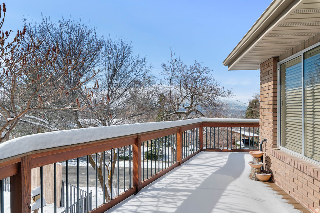 8535 S TOP OF THE WORLD CIR Salt Lake City, UT 84121