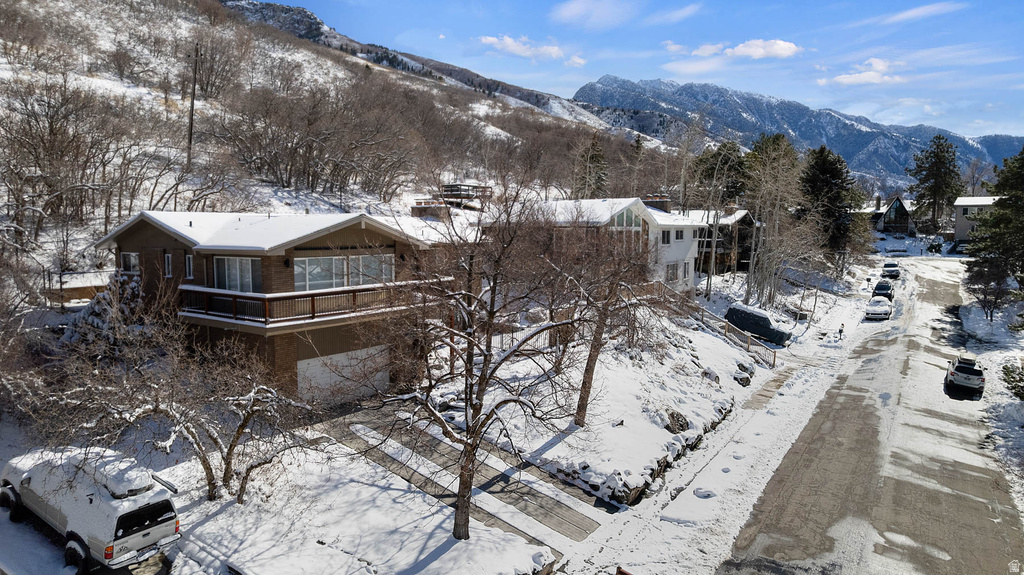 8535 S TOP OF THE WORLD CIR Salt Lake City, UT 84121