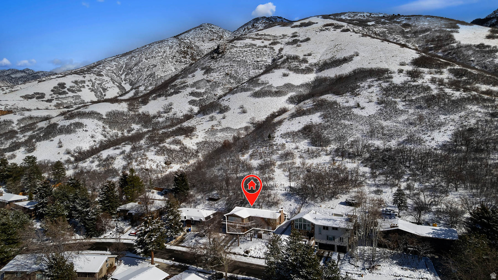 8535 S TOP OF THE WORLD CIR Salt Lake City, UT 84121