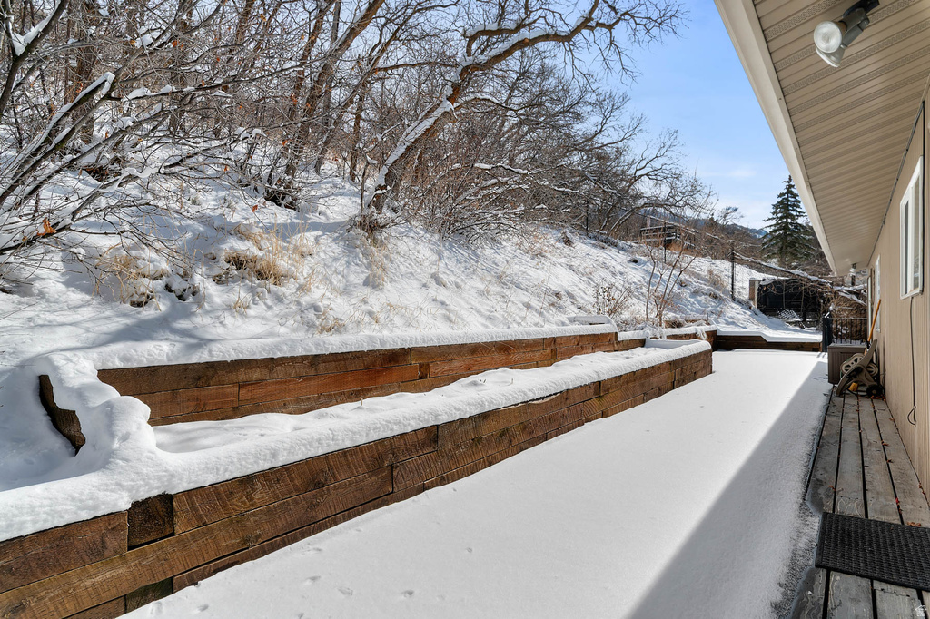 8535 S TOP OF THE WORLD CIR Salt Lake City, UT 84121