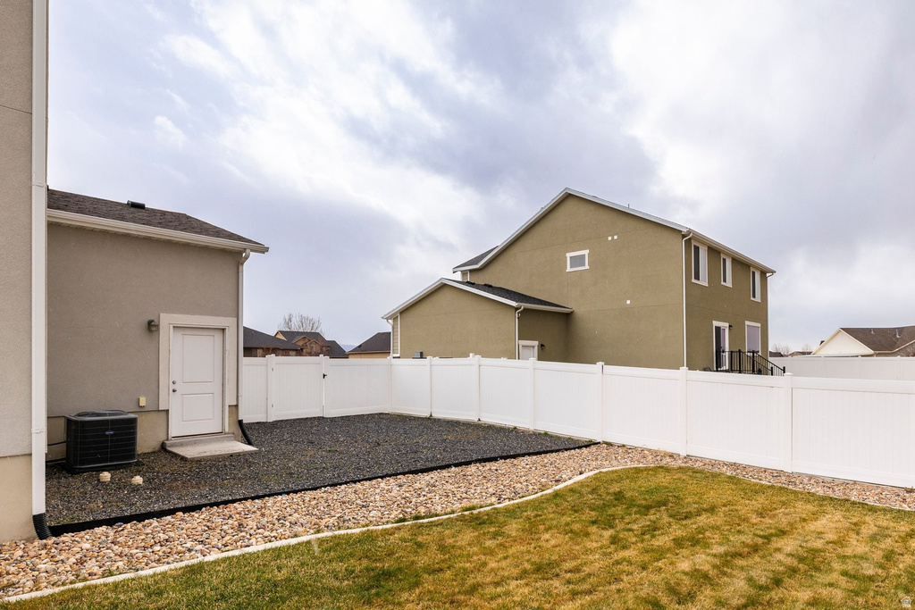 4068 W 1200 S Syracuse, UT 84075