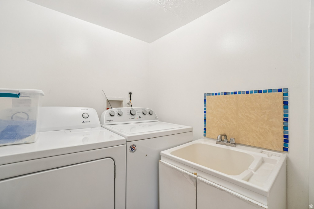 3720 S HAMPSHIRE CIR Salt Lake City, UT 84119