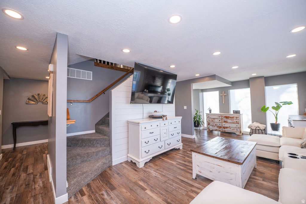 692 E 2400 N North Ogden, UT 84414