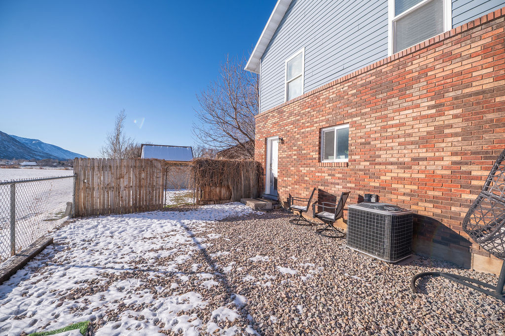 692 E 2400 N North Ogden, UT 84414