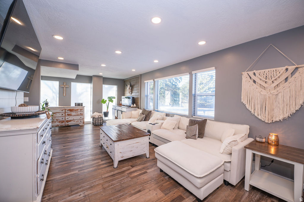 692 E 2400 N North Ogden, UT 84414