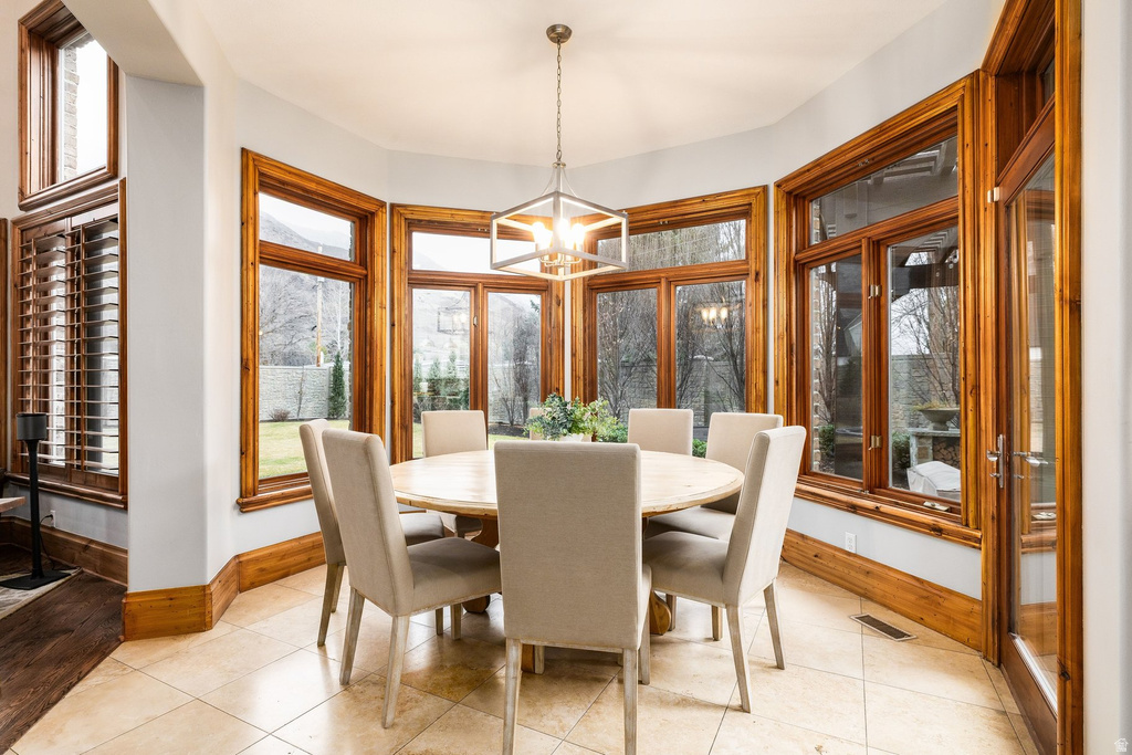 5083 S CLARENDEN PL Holladay, UT 84117