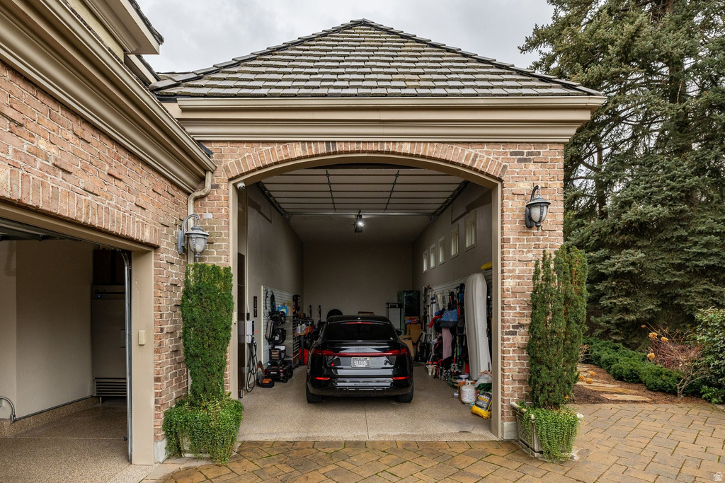 5083 S CLARENDEN PL Holladay, UT 84117