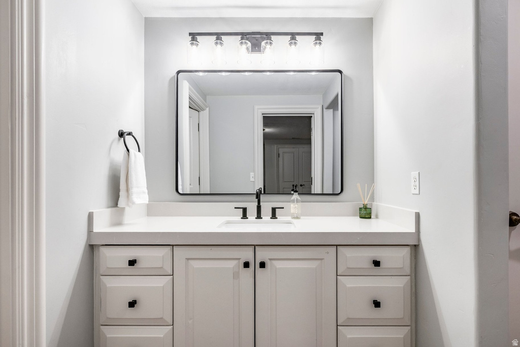 5083 S CLARENDEN PL Holladay, UT 84117