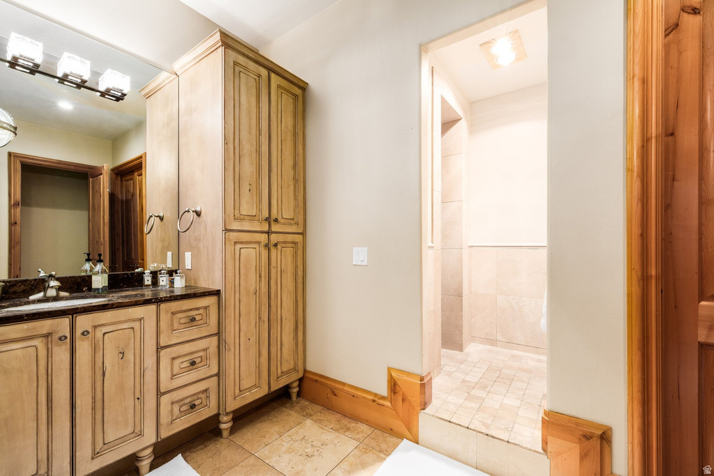 5083 S CLARENDEN PL Holladay, UT 84117