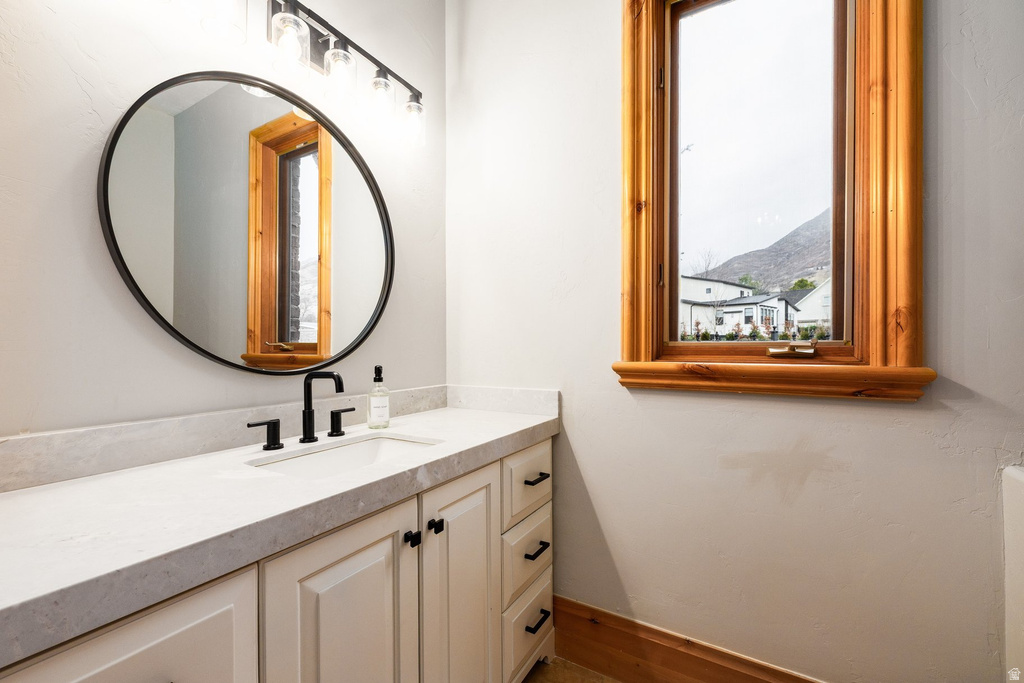 5083 S CLARENDEN PL Holladay, UT 84117