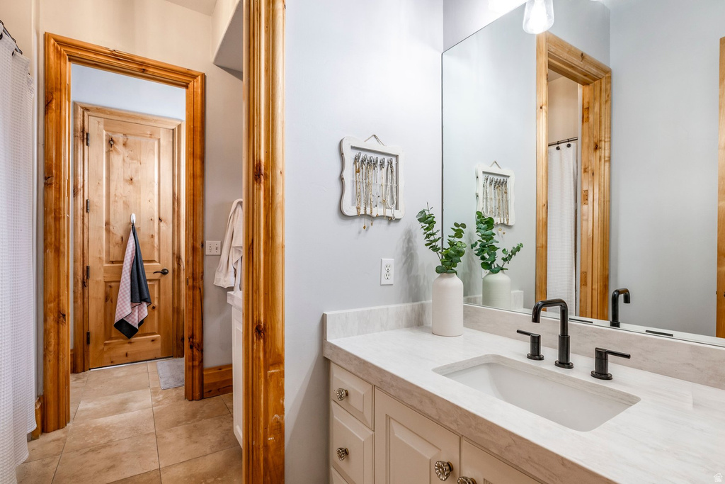 5083 S CLARENDEN PL Holladay, UT 84117