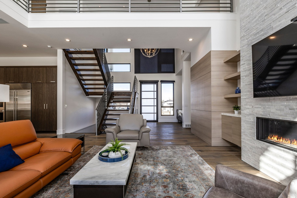 9969 S ALTAMONT DR Sandy, UT 84092