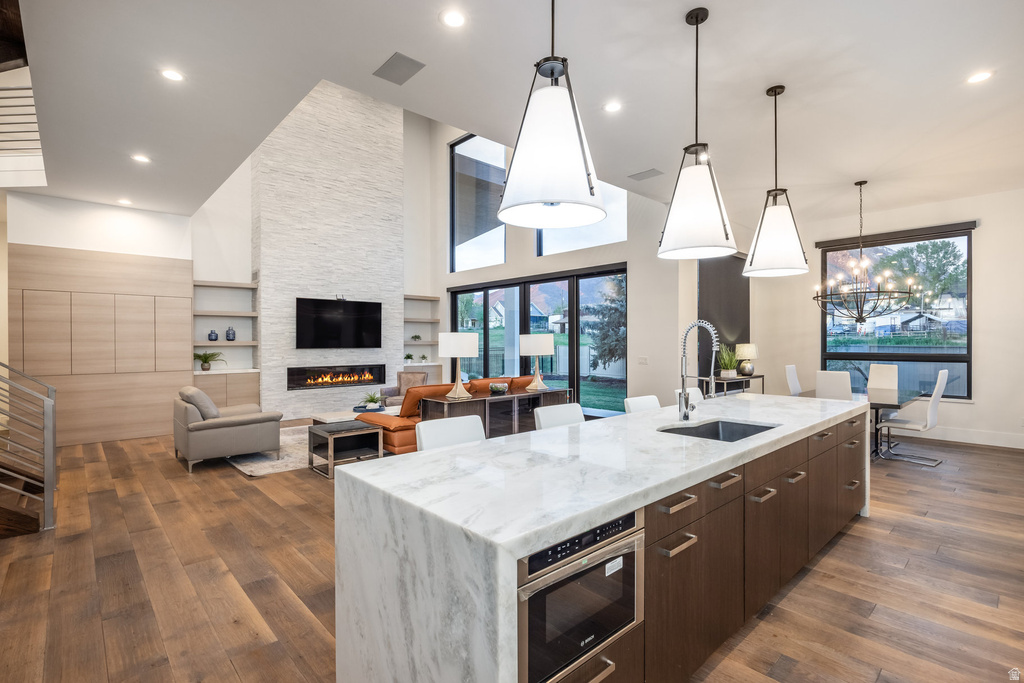 9969 S ALTAMONT DR Sandy, UT 84092