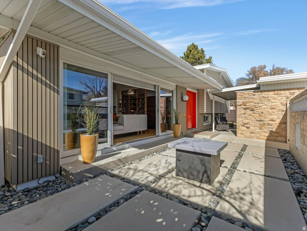 5471 S DUNBARTON DR Murray, UT 84117