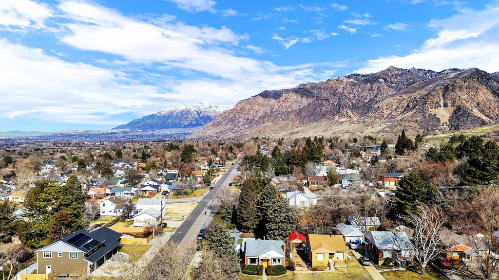 1702 CAPITOL ST Ogden, UT 84401