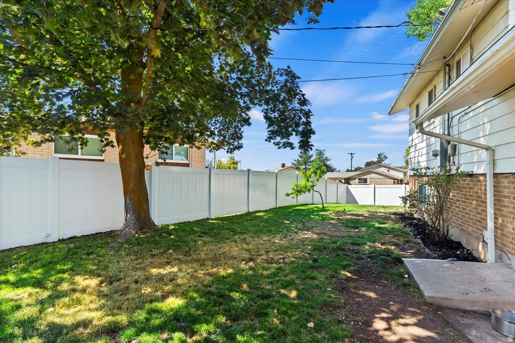 1847 W JOHN ST Layton, UT 84041