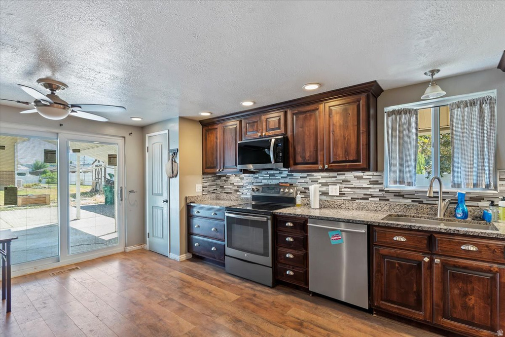 1847 W JOHN ST Layton, UT 84041