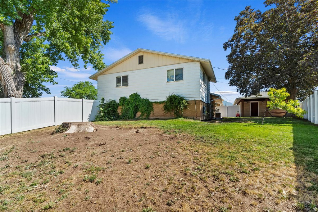 1847 W JOHN ST Layton, UT 84041