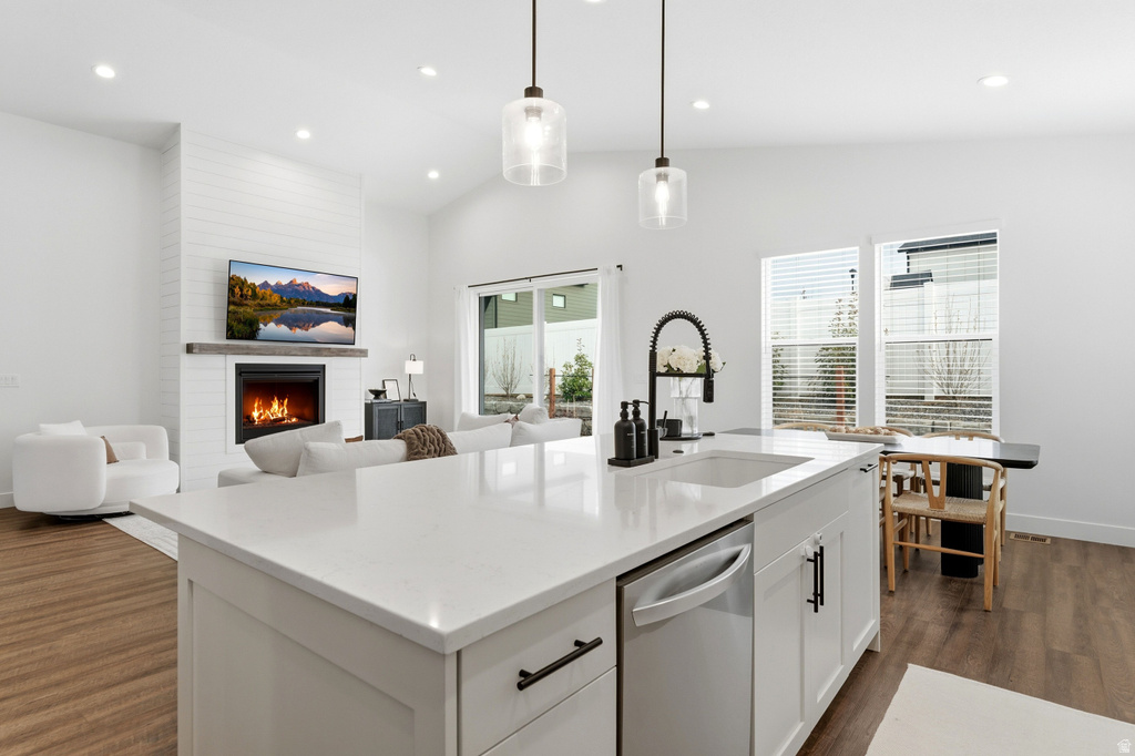 8569 S ROUND STONE CV #8 Sandy, UT 84094