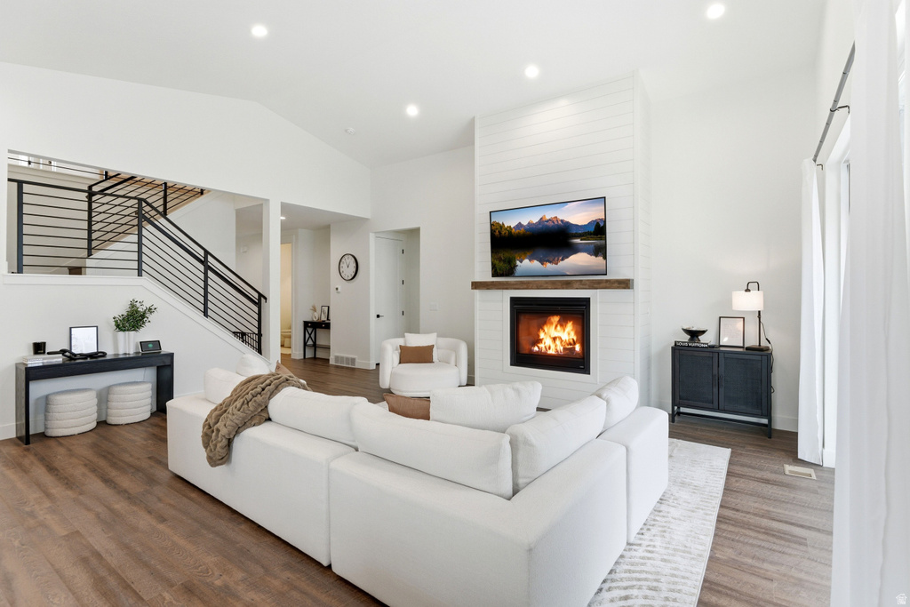 8569 S ROUND STONE CV #8 Sandy, UT 84094