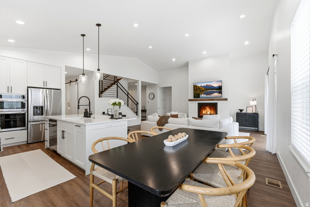 8569 S ROUND STONE CV #8 Sandy, UT 84094