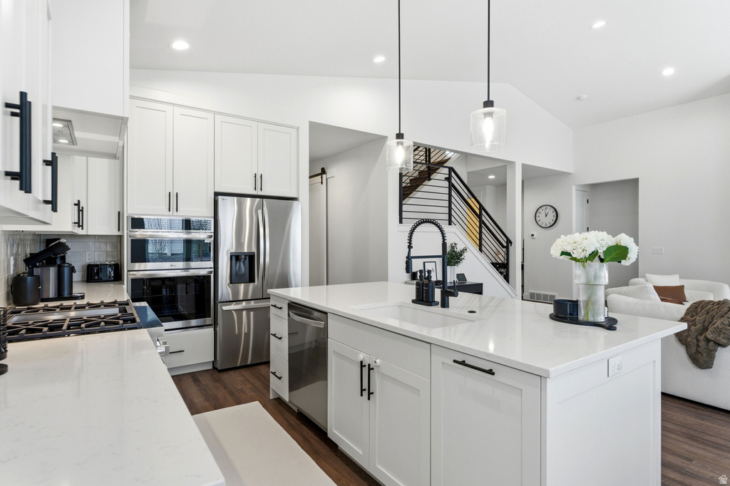 8569 S ROUND STONE CV #8 Sandy, UT 84094