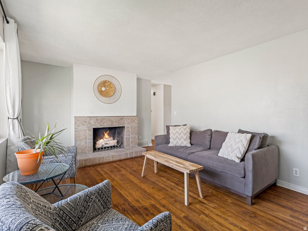 5833 S SANFORD DR Salt Lake City, UT 84123