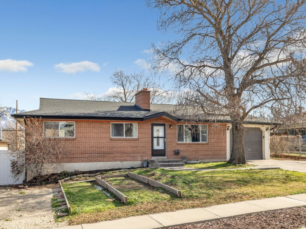 5833 S SANFORD DR Salt Lake City, UT 84123