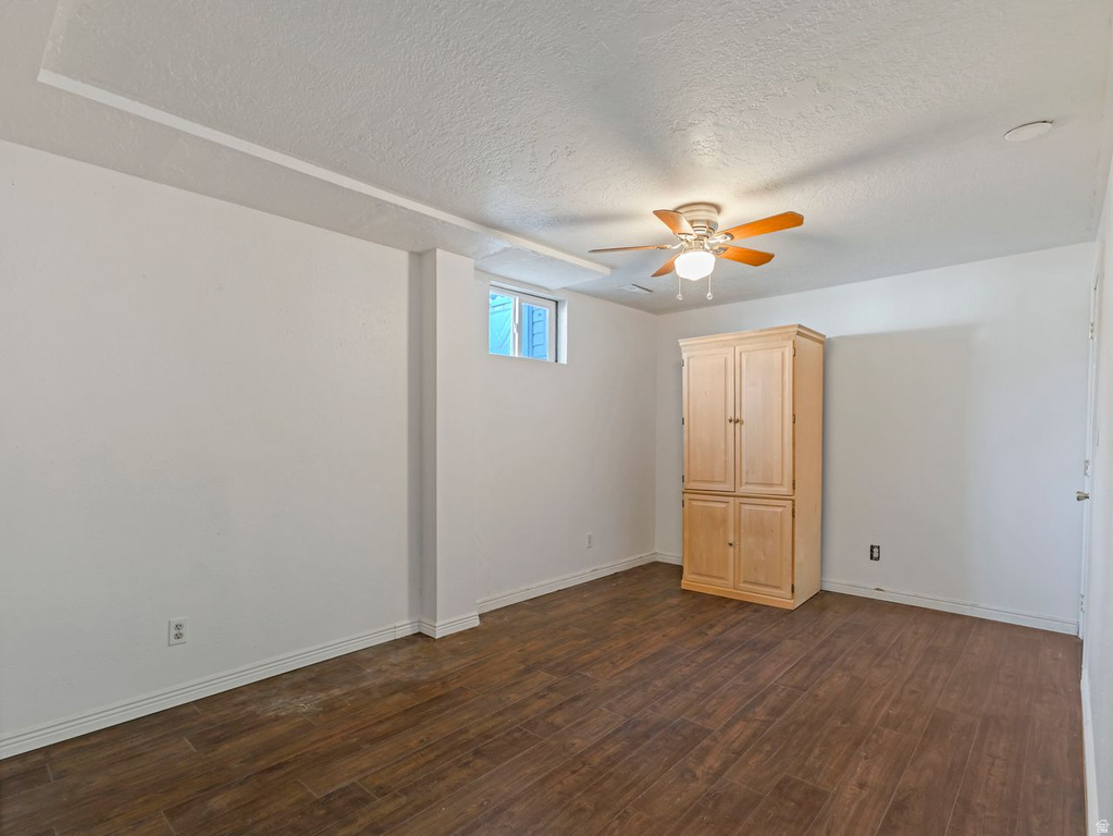 5833 S SANFORD DR Salt Lake City, UT 84123