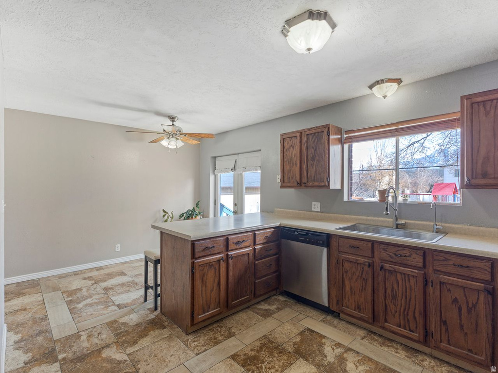 5833 S SANFORD DR Salt Lake City, UT 84123