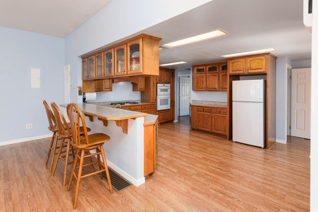 1395 S BULLION RD Marysvale, UT 84750