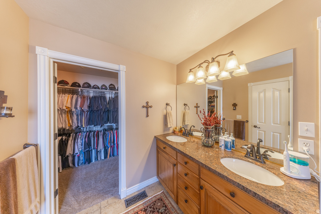 1129 E SANDERS RD Sandy, UT 84094