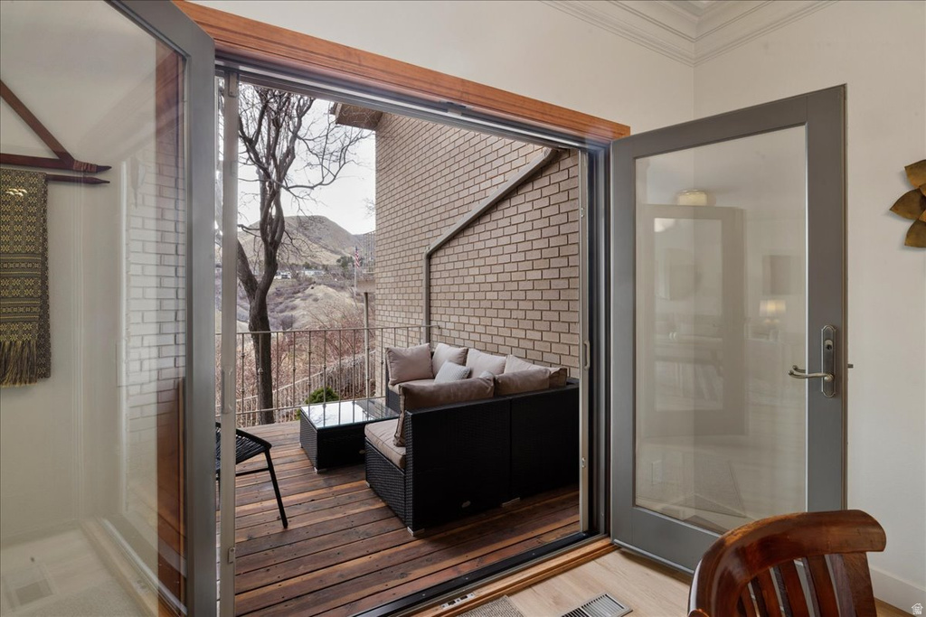 829 N GRANDRIDGE DR Salt Lake City, UT 84103