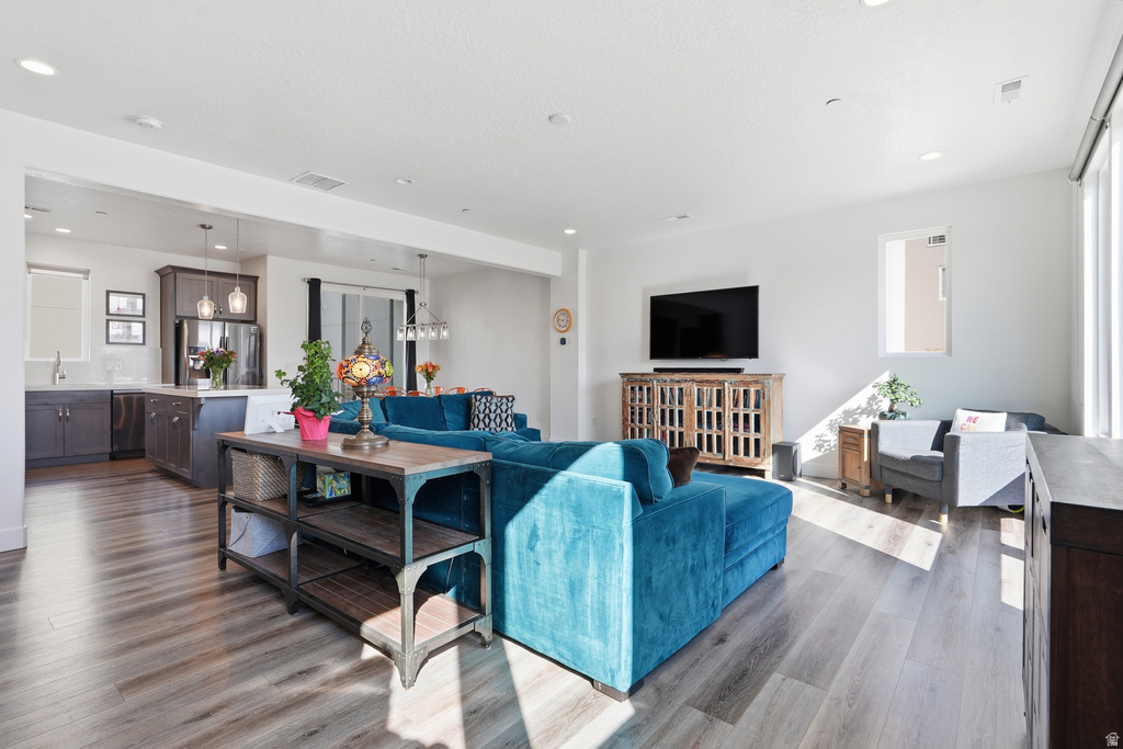 4586 W DAYBREAK RIM WAY #396 South Jordan, UT 84009