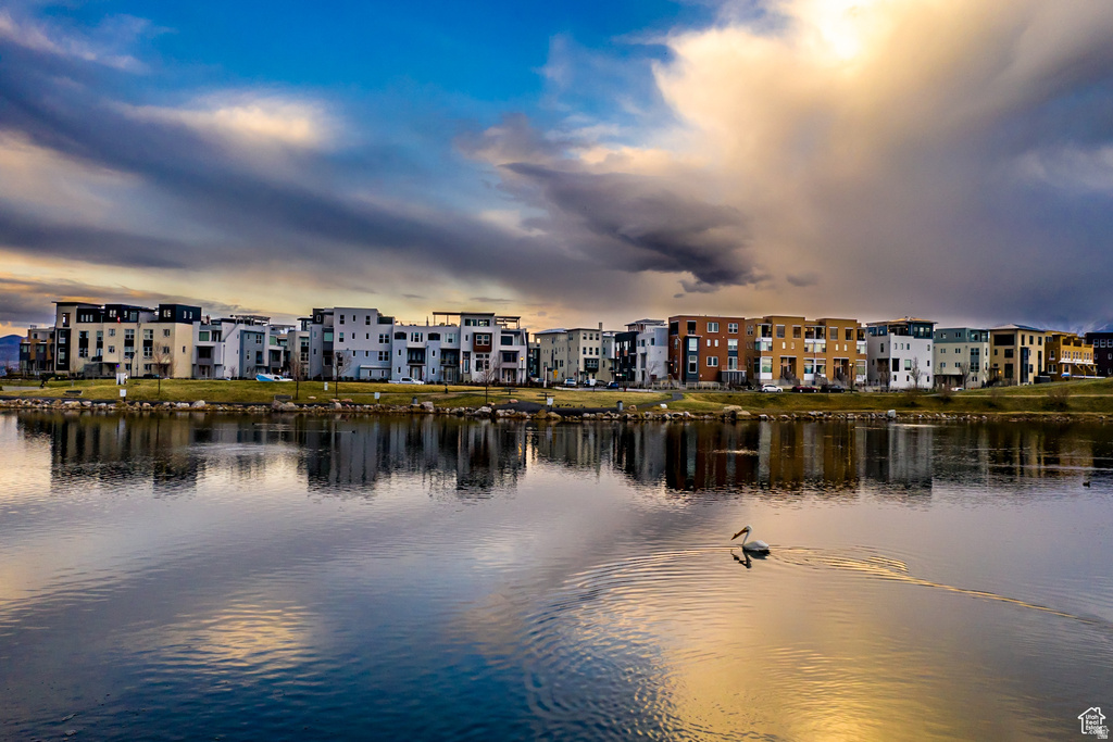 4586 W DAYBREAK RIM WAY #396 South Jordan, UT 84009