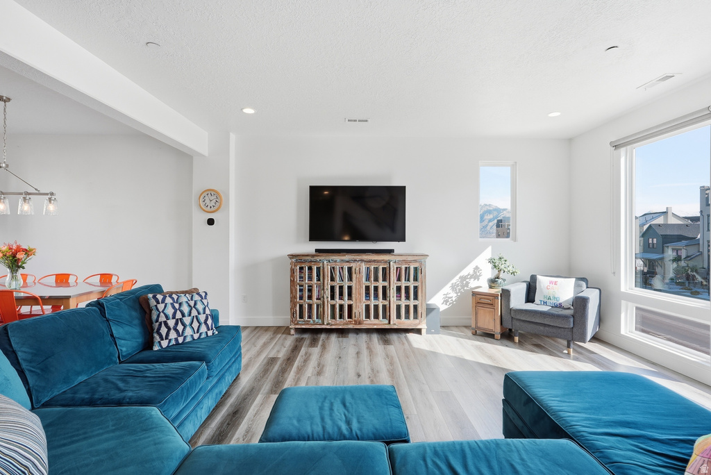 4586 W DAYBREAK RIM WAY #396 South Jordan, UT 84009