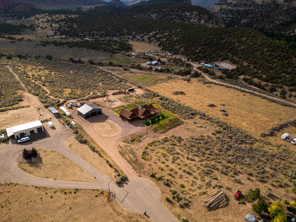 8552 W SAWTOOTH PARK DR Vernal, UT 84078