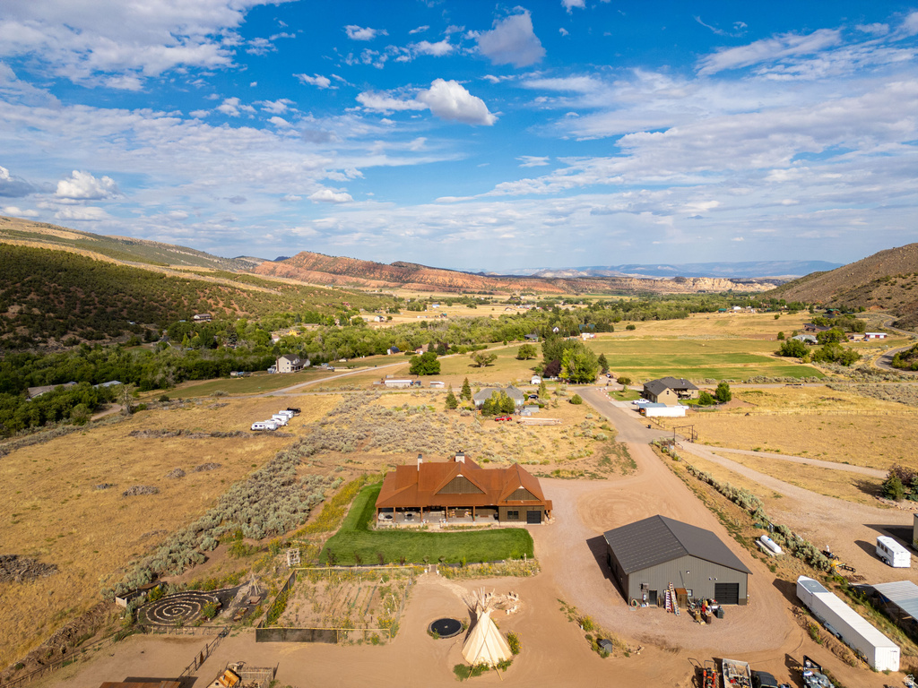 8552 W SAWTOOTH PARK DR Vernal, UT 84078