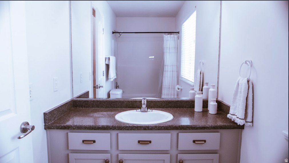 5561 W GERONIMO WAY West Jordan, UT 84081