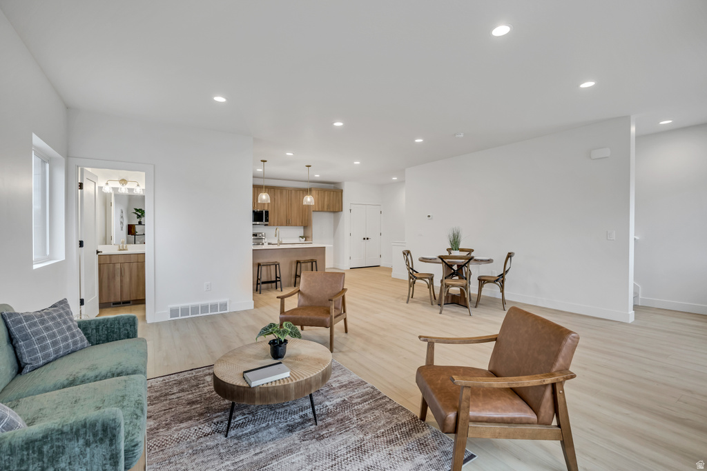 354 E 7635 S Sandy, UT 84047