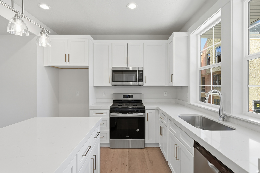 7359 S DEWMAR CT #32 Midvale, UT 84047