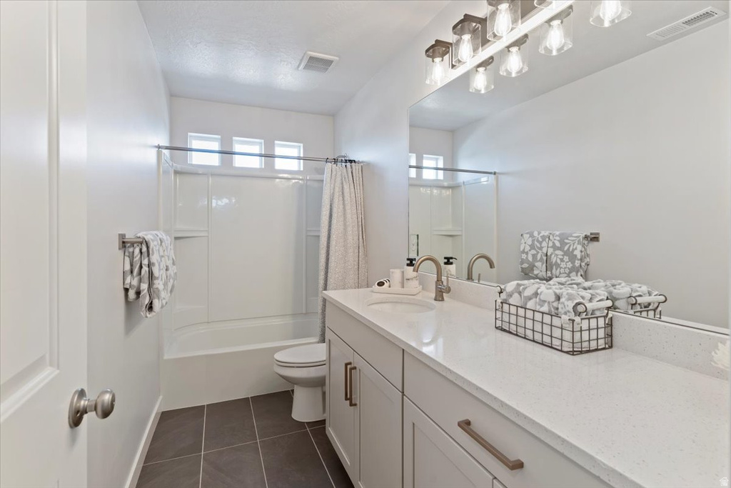 3281 S 2410 W Syracuse, UT 84075