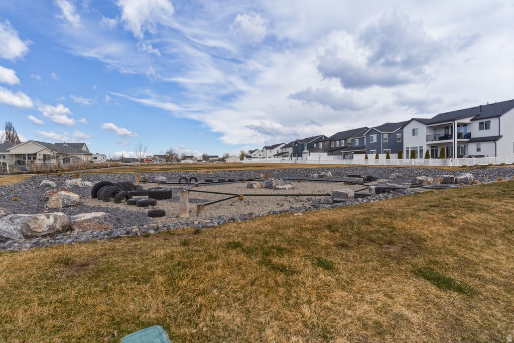 3281 S 2410 W Syracuse, UT 84075