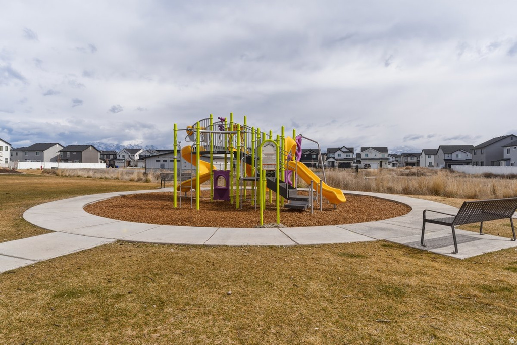 3281 S 2410 W Syracuse, UT 84075