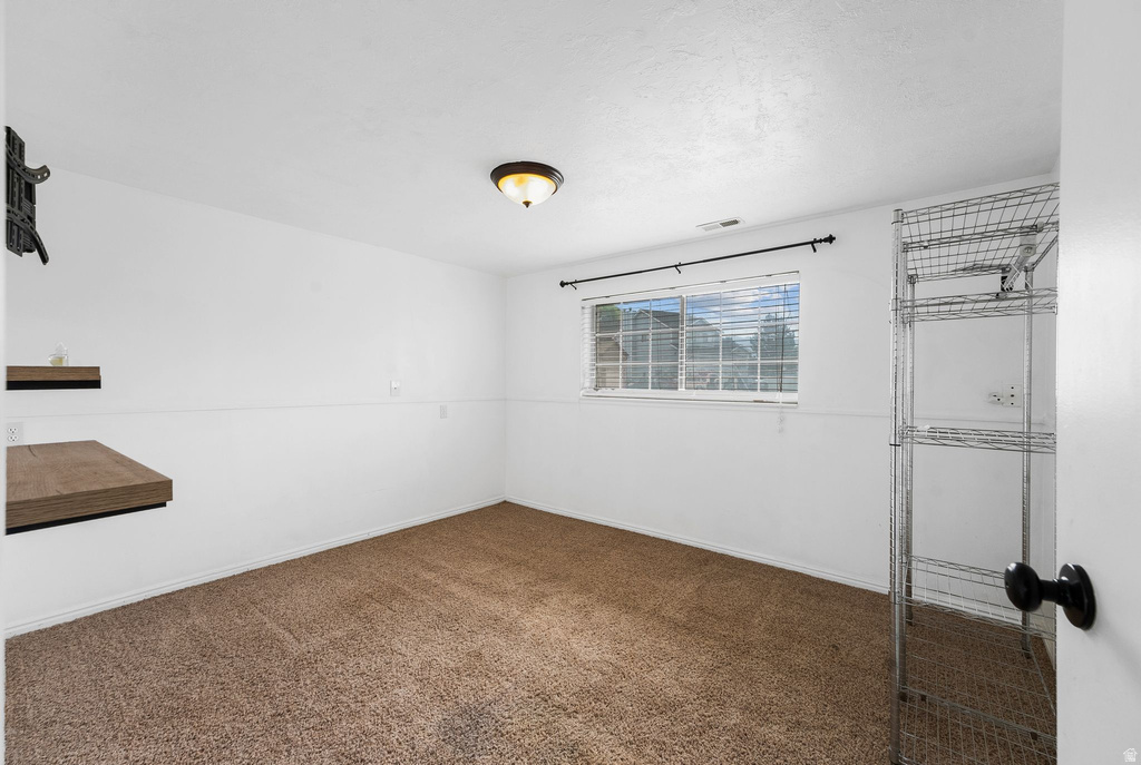 5035 S 4275 W Roy, UT 84067