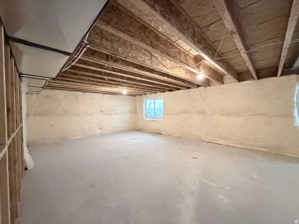 713 S 3500 W #207 West Weber, UT 84401