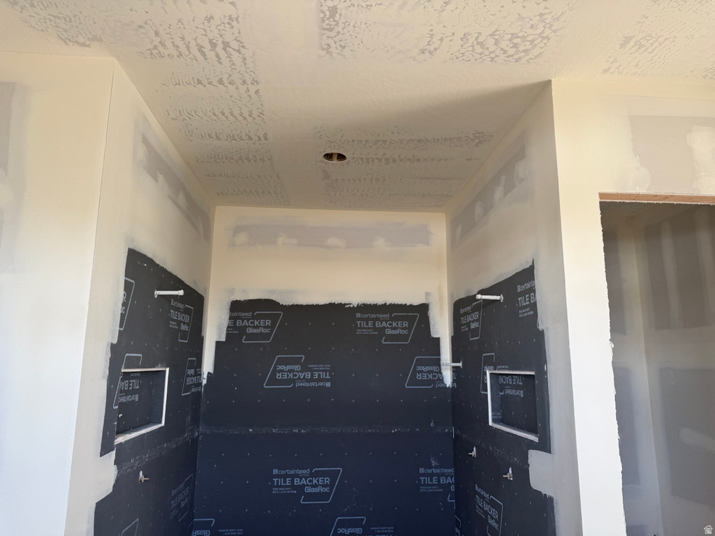 136 W SUMMERHILL LN Centerville, UT 84014